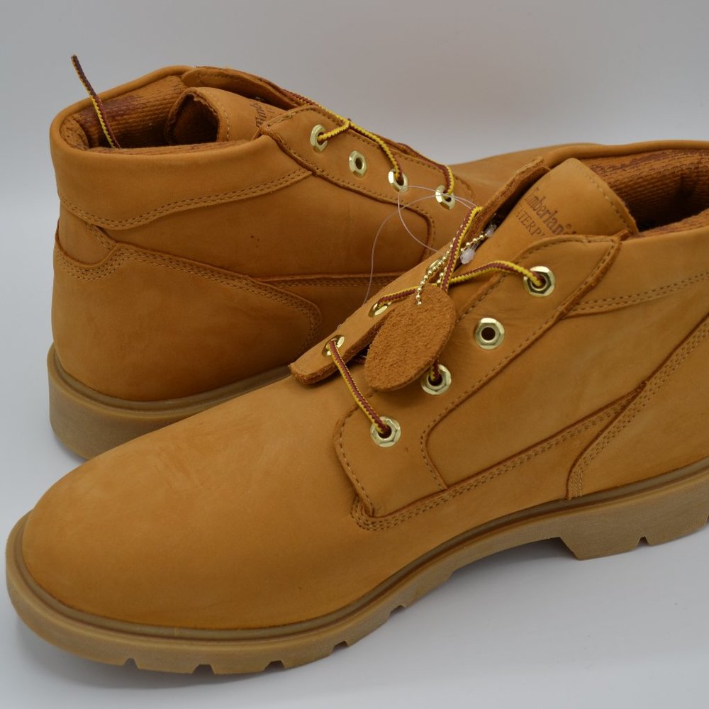 Size 13 Timberland Men's Hommes Water proof shoes